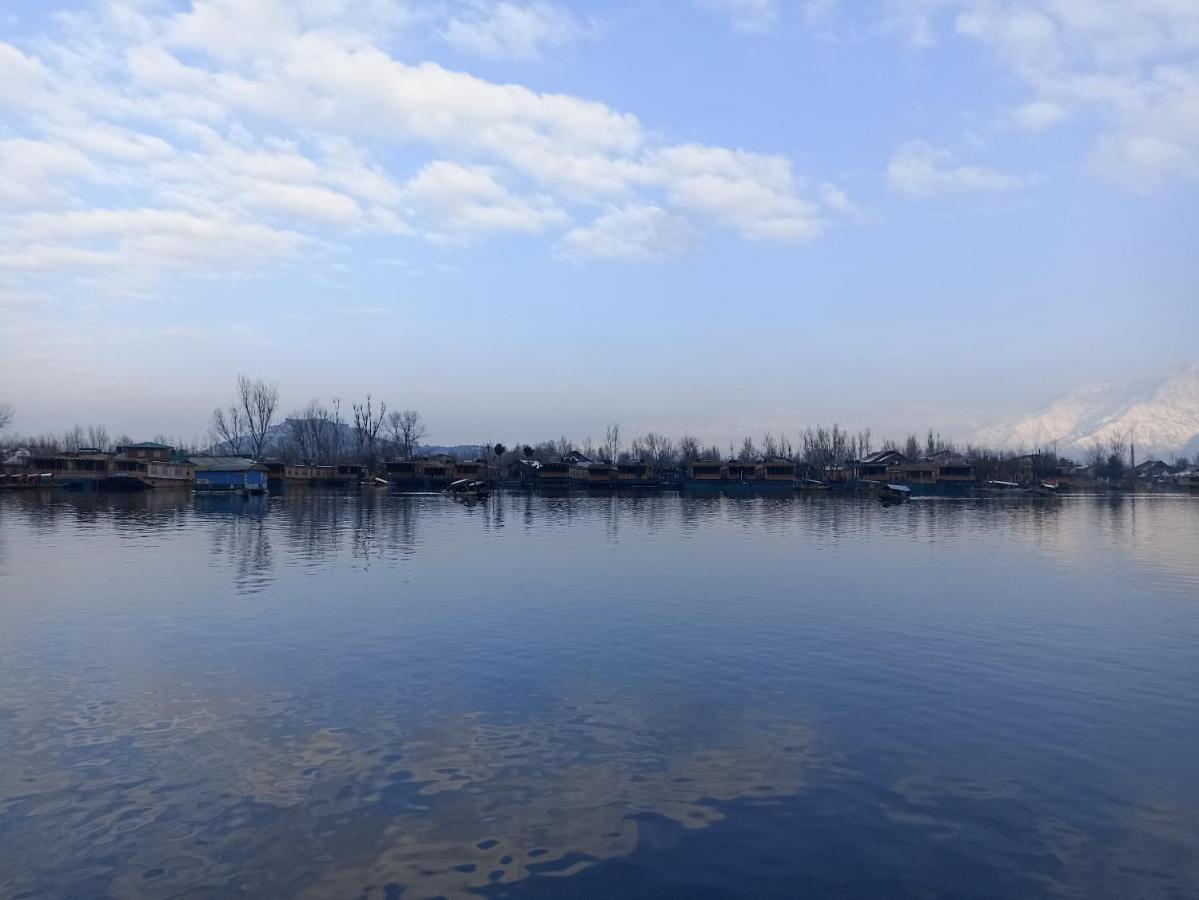 Botel Goona Palace Houseboats Srinagar (Jammu and Kashmir)