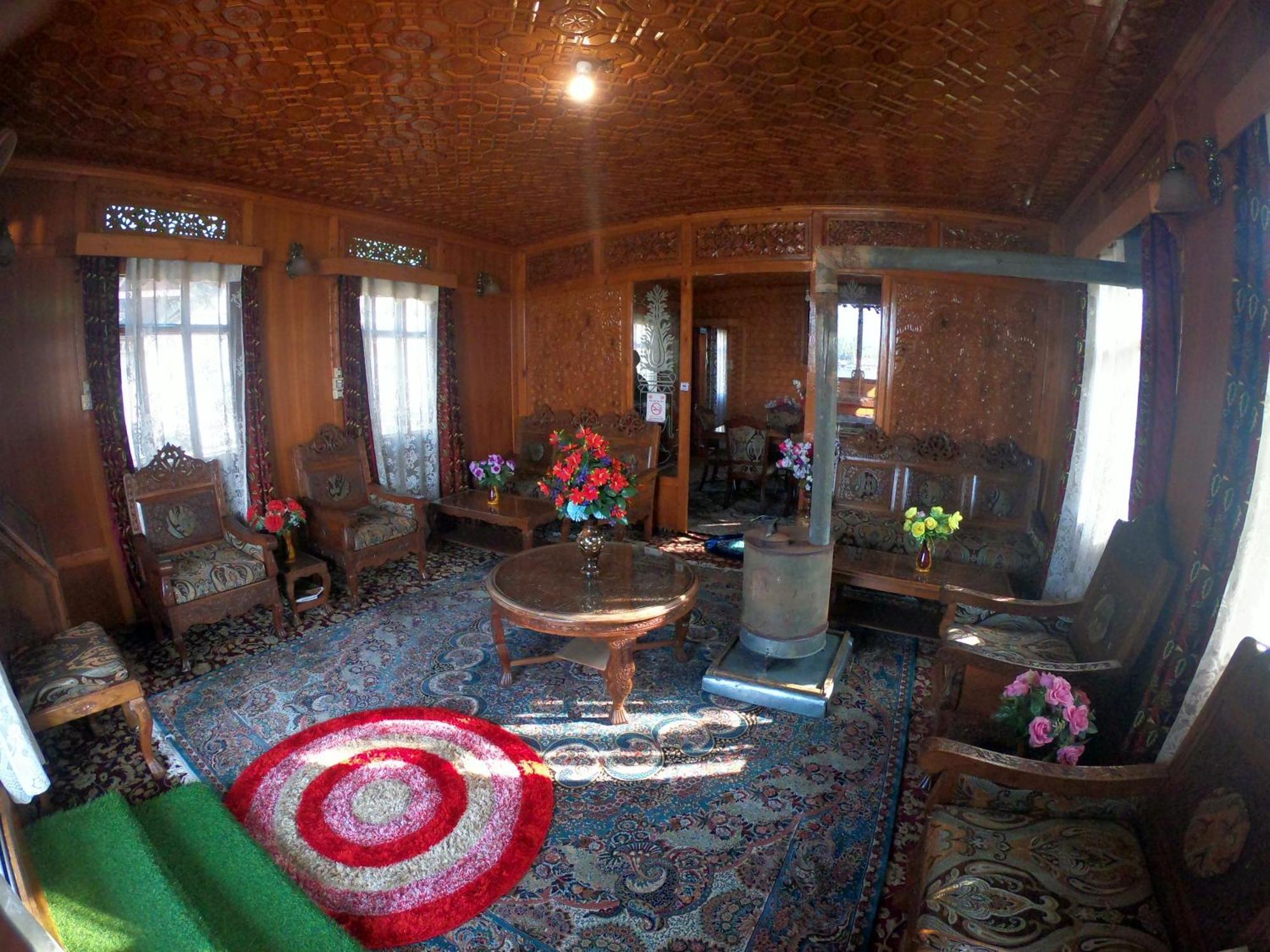Botel Goona Palace Houseboats Srinagar (Jammu and Kashmir)