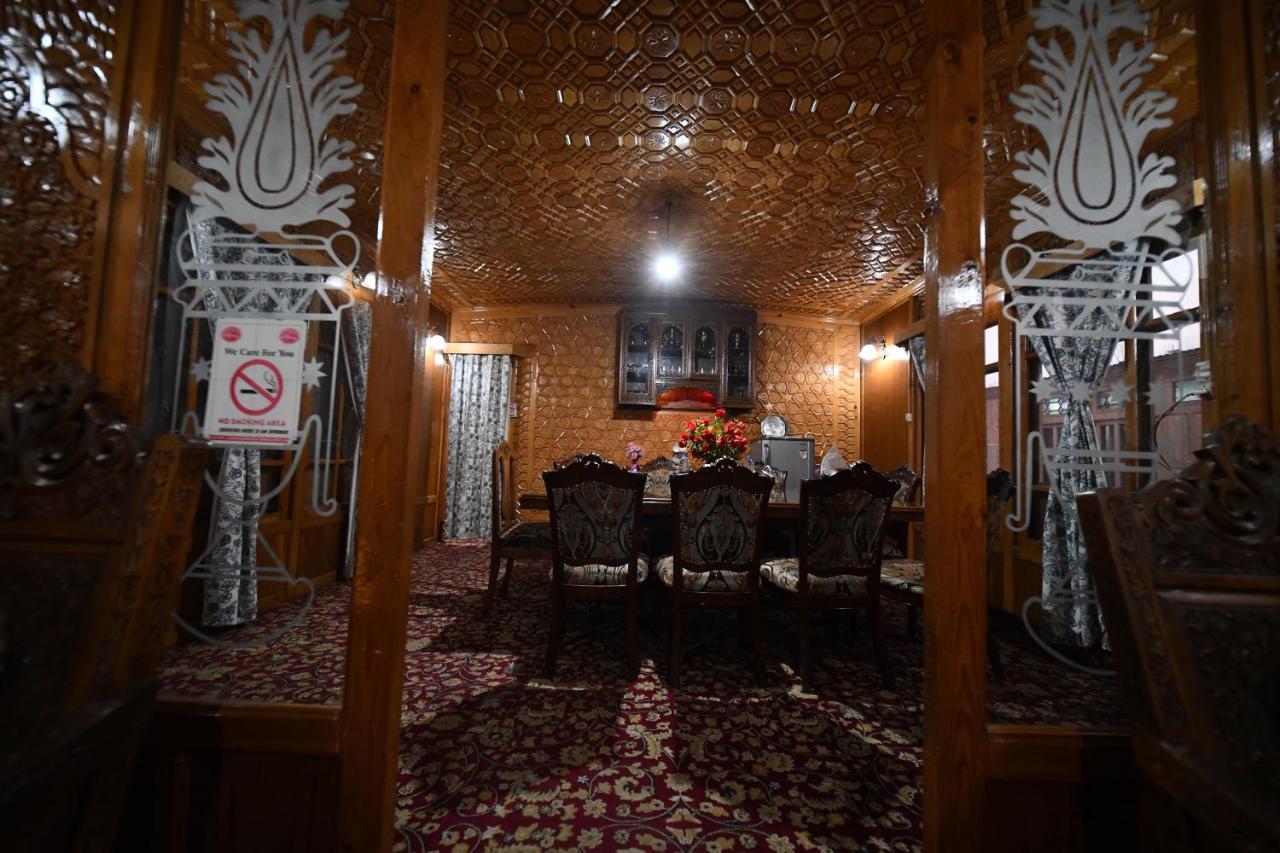 Goona Palace Houseboats Botel 4*